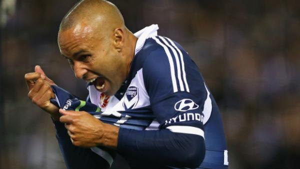 Former Melbourne Victory striker Archie Thompson will play in the PS4 NPL2 next season.